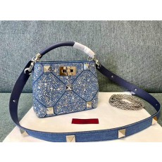 발렌티노 24ss 로만스터드 데님 스파이크 백 20*15*9cm