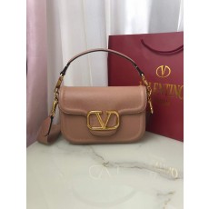 발렌티노 24ss Alltime 레더 숄더 백 23.5*18*8cm