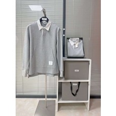 톰브라운 23ss 남녀 로고 패치 콘트라스트 럭비 카라티셔츠