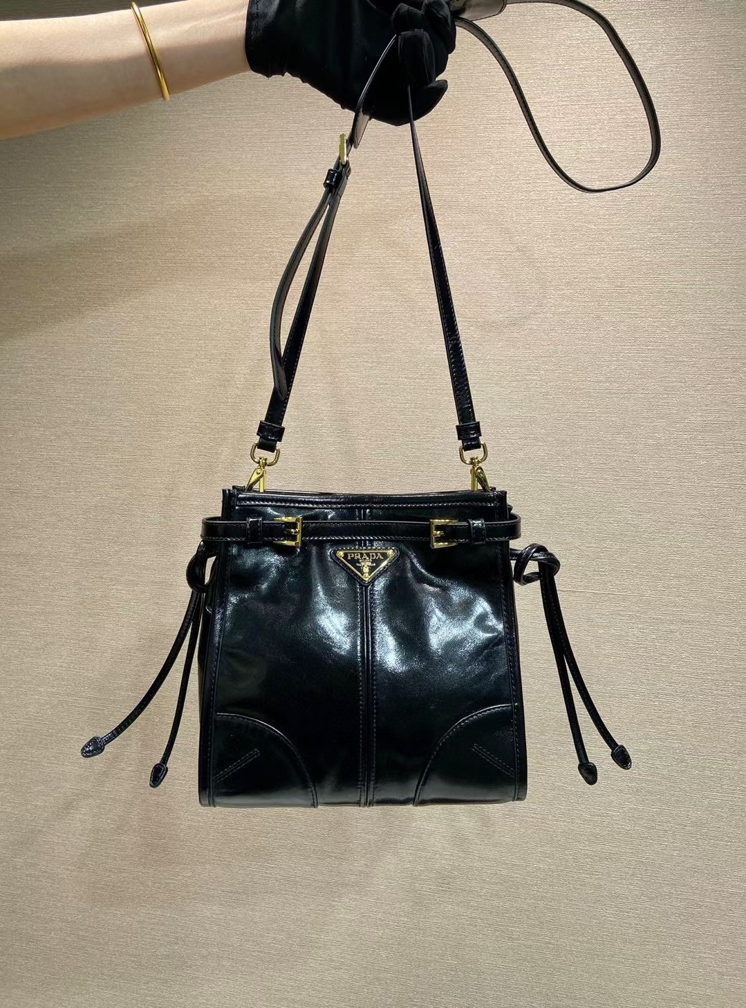 프라다 크로스백 1BA229 19.5x20x8cm