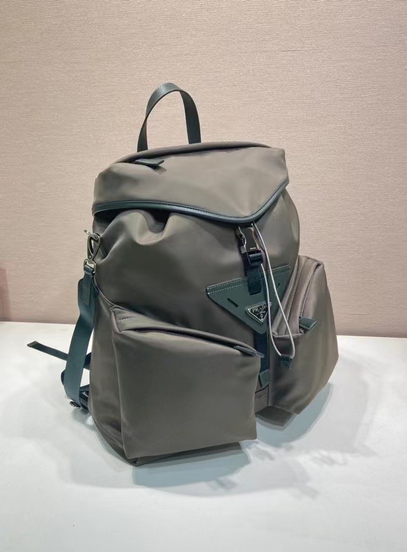 프라다 2VZ180 백팩  38x45x18cm