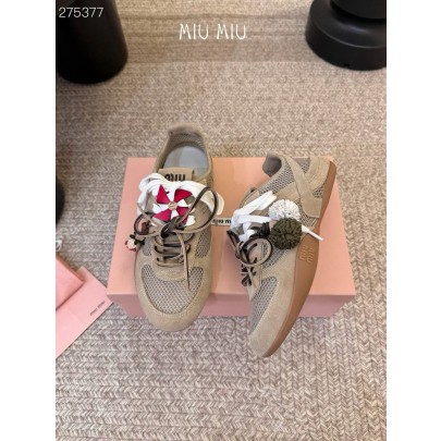 미우미우 김나지움 스니커즈 