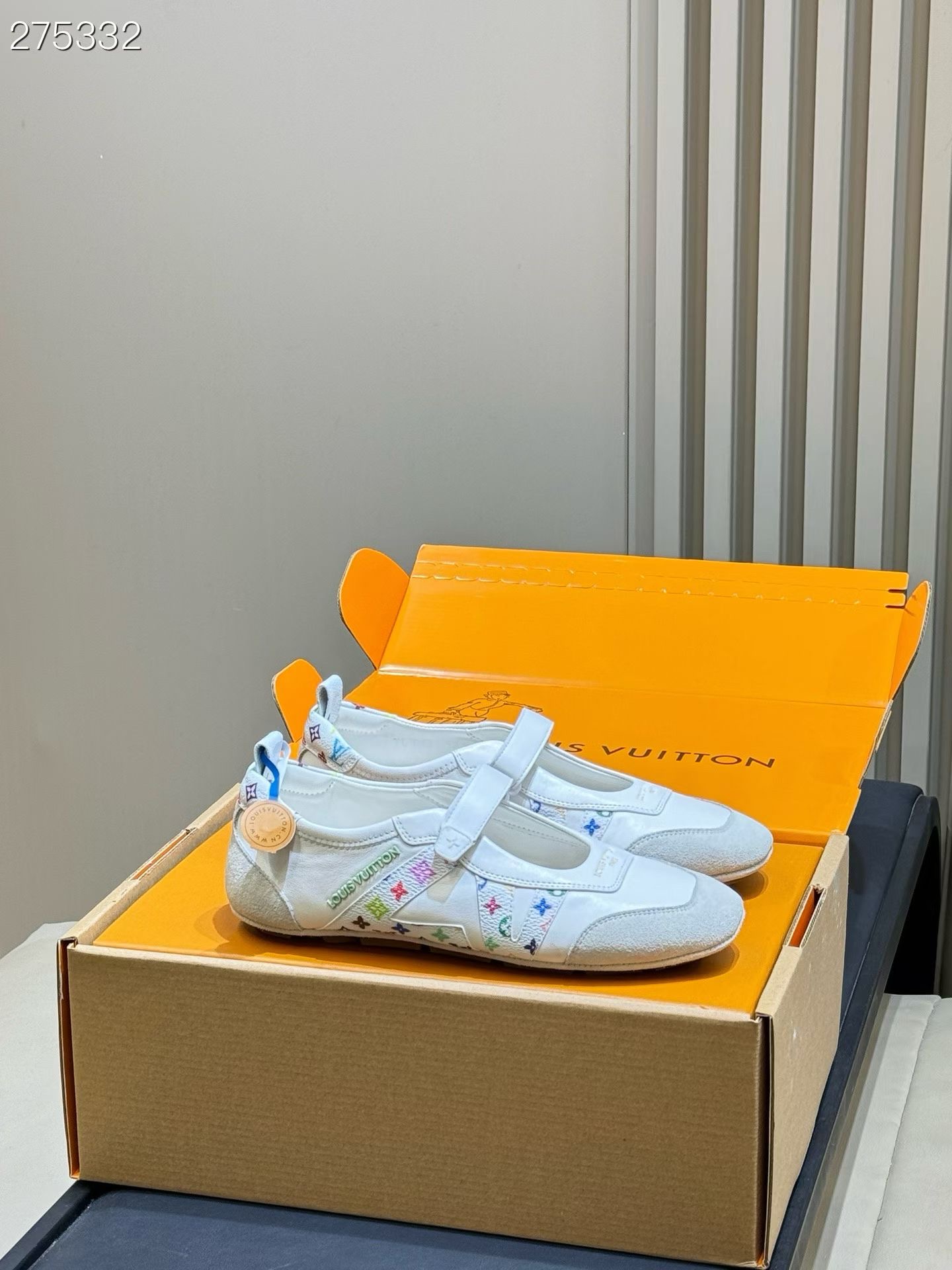 루이비통 26SS 베이비 LV 스니커리나 메리제인