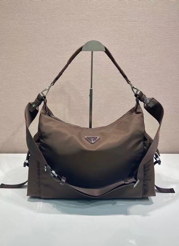 프라다 익스플로어 리나일론 숄더백 2VH204 43x29.5x15cm
