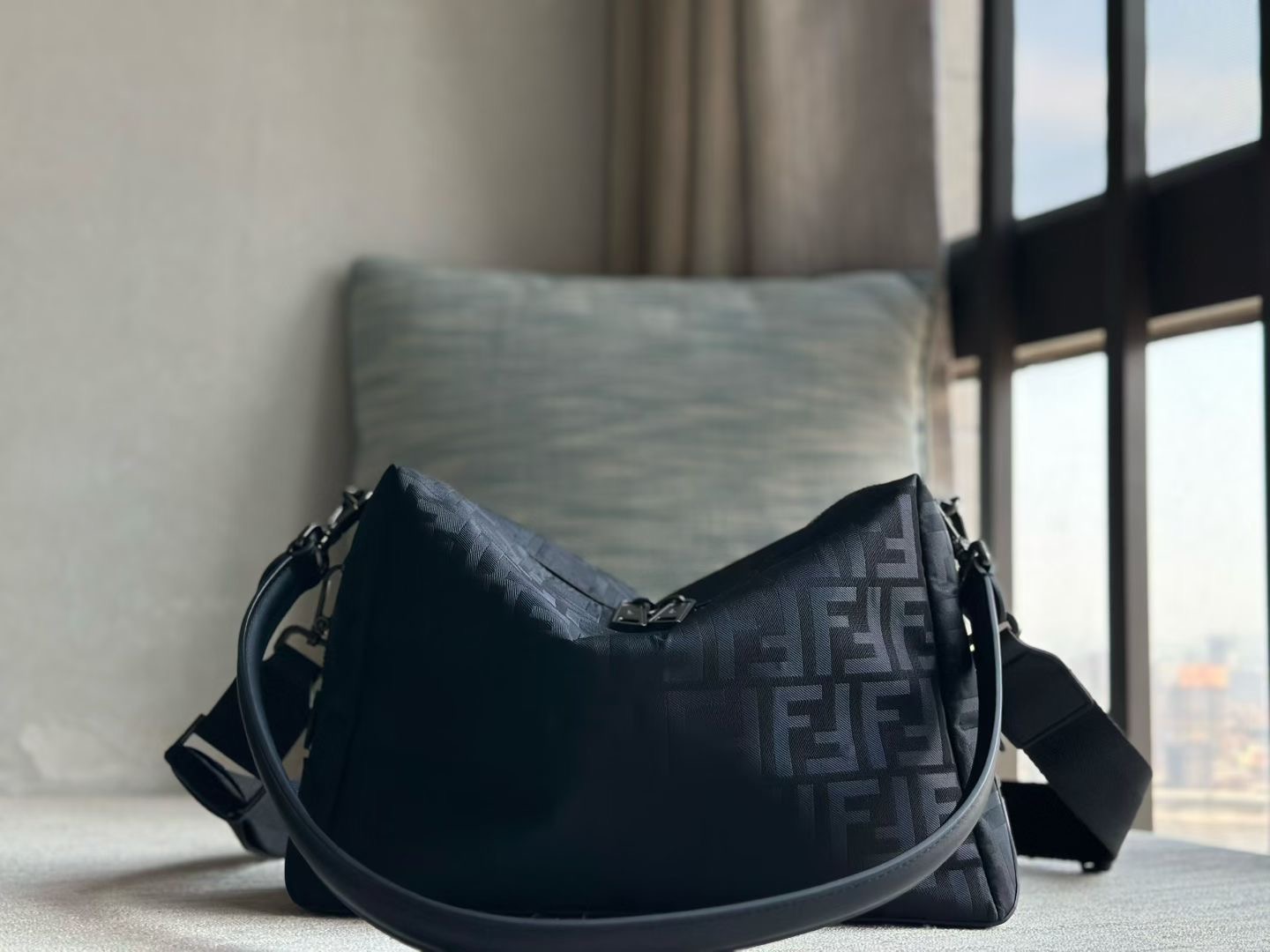 펜디 루이 28x19x11cm